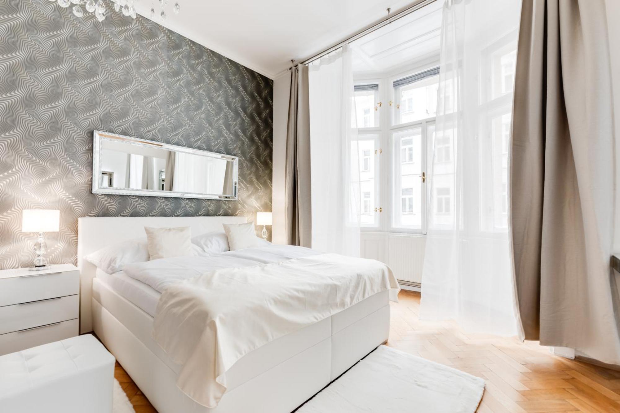 Luxury Riverside Apartments In The Center Of Prague Exterior photo