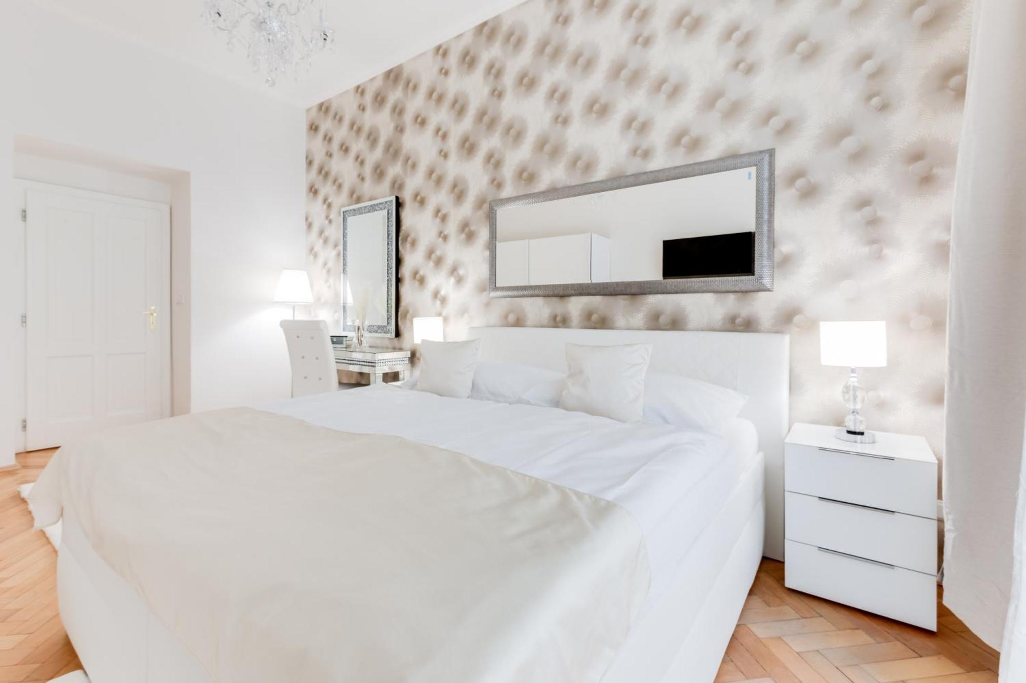 Luxury Riverside Apartments In The Center Of Prague Exterior photo